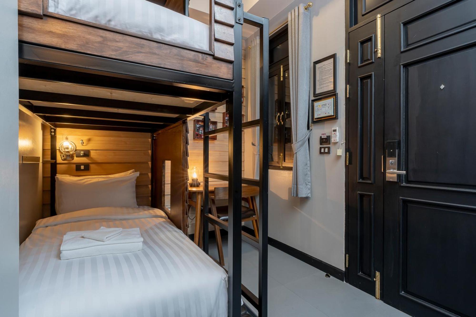 DE Phanakron Boutique Hotel Bangkok Extérieur photo